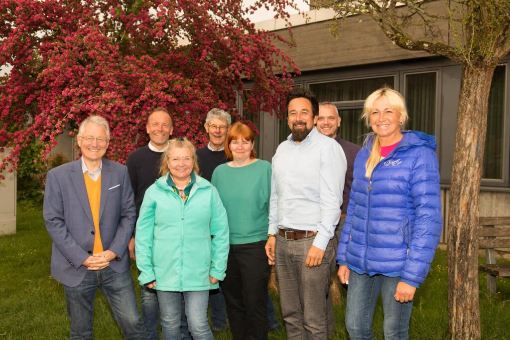v.l. Ortsvorsteher Herbert Jobelius WGN, Jan Feldhaus stellvertretender Ortsvorsteher CDU, Daniela Wagner stellvertretende Schriftführerin Grüne, Lyle Glass WGN, Solveig Golz-Fuchs SPD, Dennis May SPD, Philip Scherer nur Schriftführer kein Stimmrecht und Amt Christina Köhler CDU